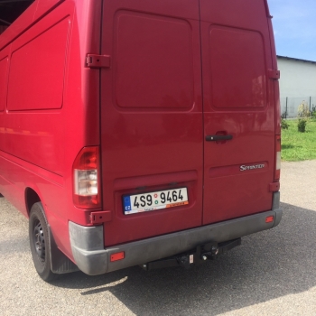 Dodavka Mercedes Sprinter s tažnym zařízením k pronájmu - foto č. 3